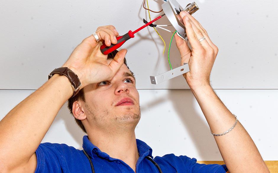 recherche travail électricien bâtiment Clichy